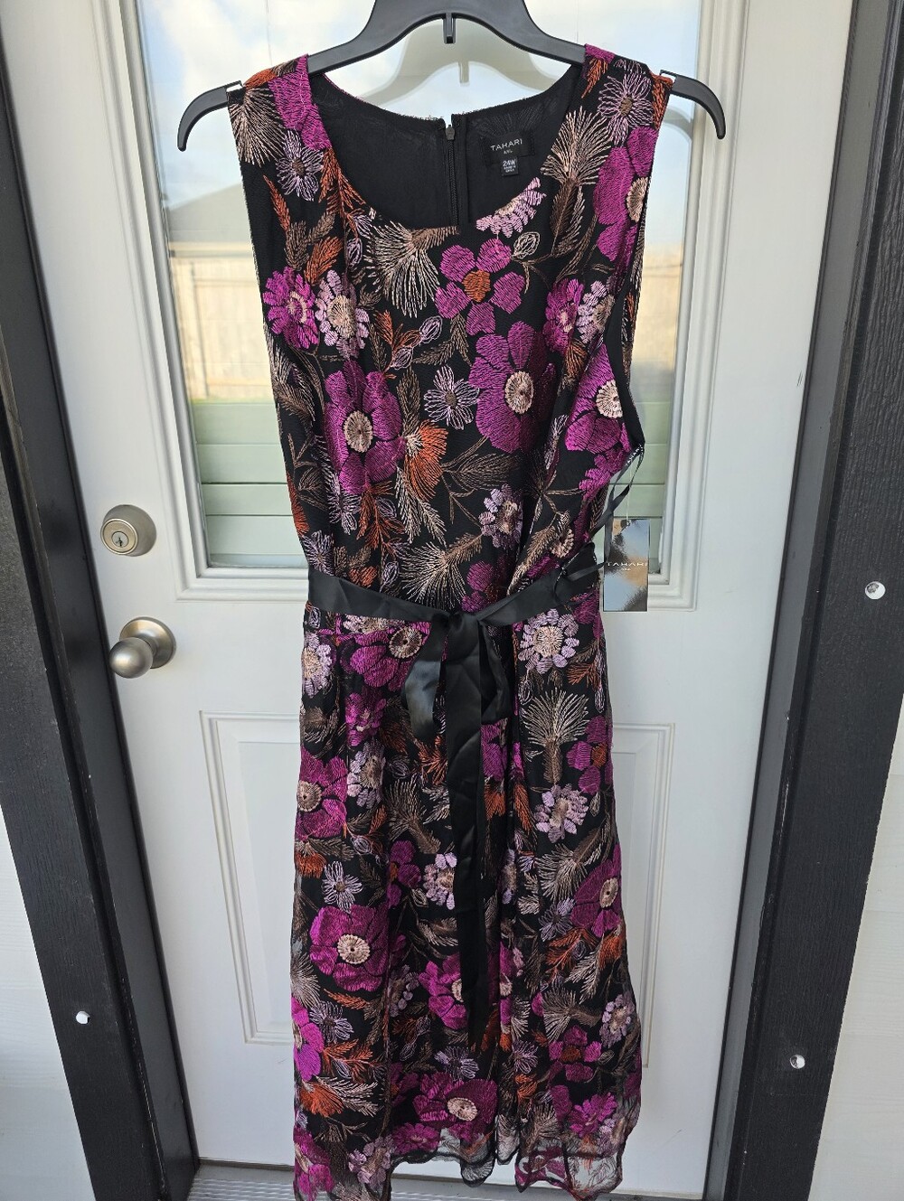 Tahari ASL Floral Embroidered Midi Dress 24W Plus Size Sleeveless Formal NWT - Picture 8 of 10